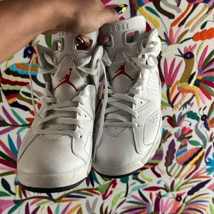 Men’s 9.5 Jordan 6s - Red Oreo